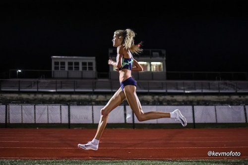 Klosterhalfen_Konstanze-1f-Texas21w.jpg