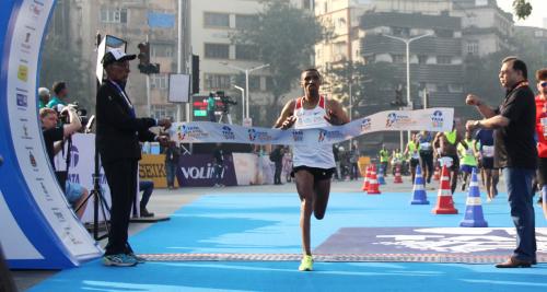 Ethiopia's Solomon Deksisa, men's winner of the Tata Mumbai Marathon 2018 .JPG