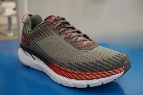 Hoka One One 10.jpg