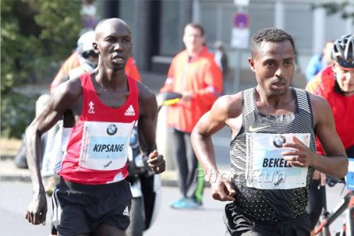 Kipsang-BekeleH1-Berlin16.jpg