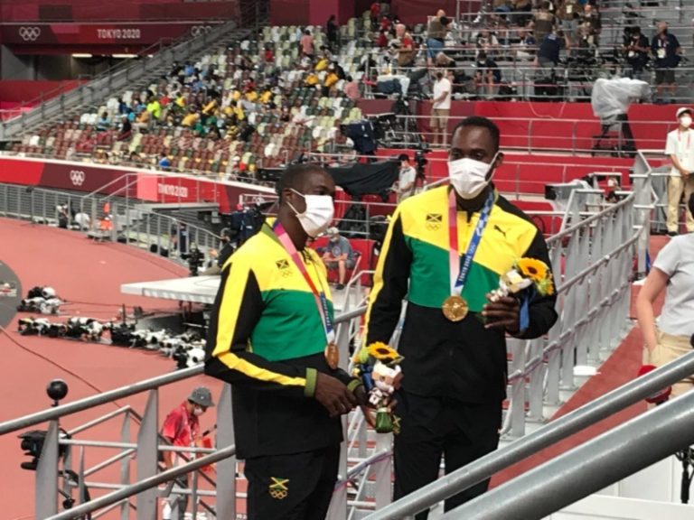 Hansle Parchment and the 110 meter hurdles runblogrun