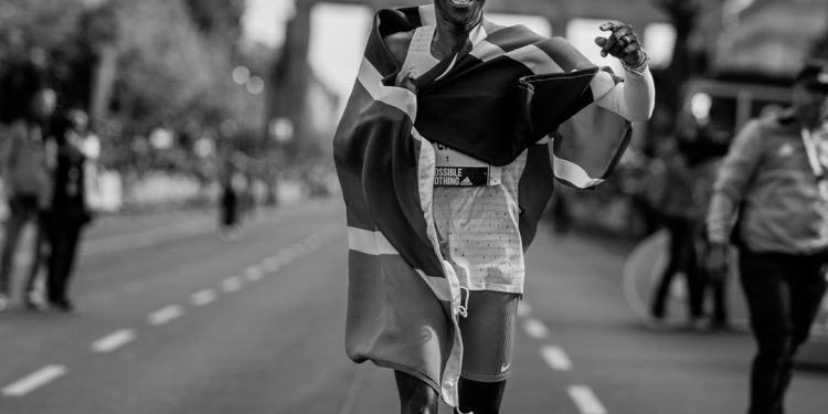 2022 BMW Berlin Marathon Diary: Kipchoge breaks world record in Berlin with 2:01:09, from World Athletics