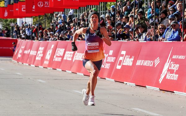 CHEPNGETICH NEARLY BREAKS WORLD RECORD AT CHICAGO MARATHON