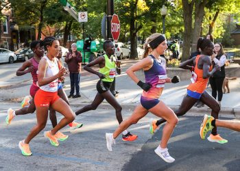 CHEPNGETICH NEARLY BREAKS WORLD RECORD AT CHICAGO MARATHON