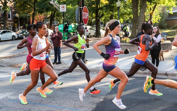 CHEPNGETICH NEARLY BREAKS WORLD RECORD AT CHICAGO MARATHON