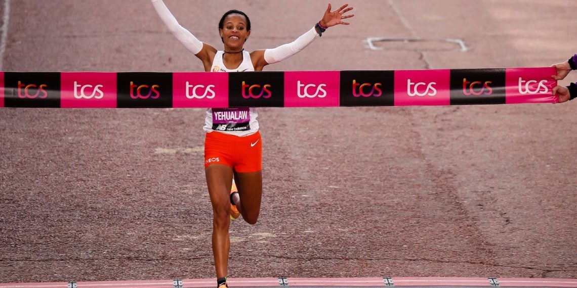 LATE-RACE SURGES BRING LONDON MARATHON WINS TO YEHUALAW, KIPRUTO
