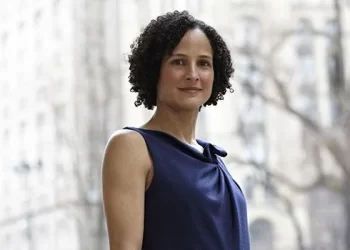 Coffee With Larry, Thursday, October 27, 2022, Nnenna Lynch gets a story in the New York Times