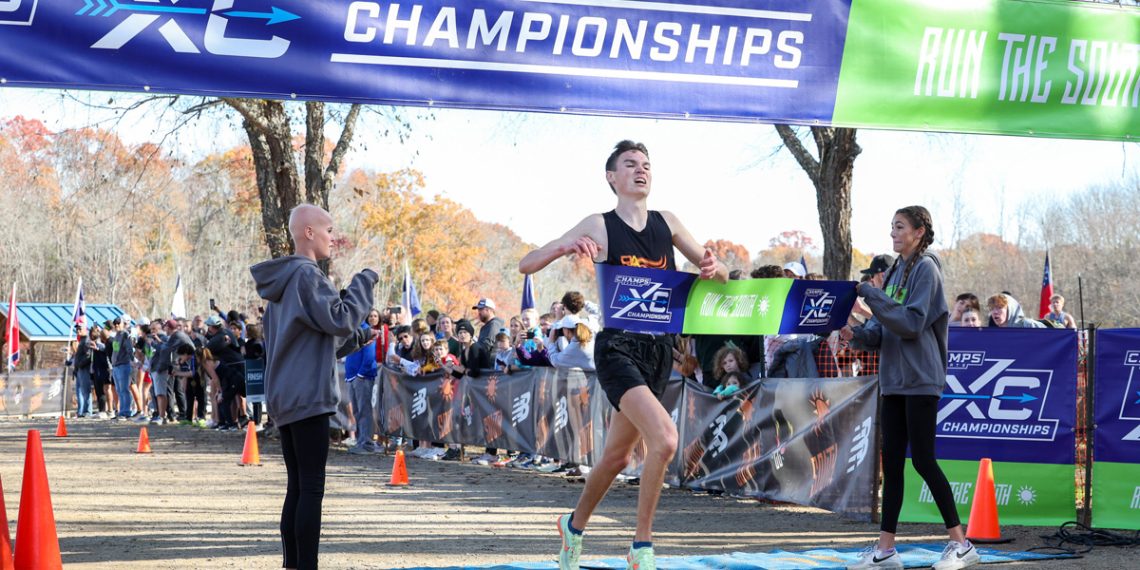 Ciara O’Shea and Rocky Hansen Capture First Place Titles in the 43rd Annual Champs Sports Cross Country Championships South Regional