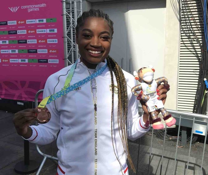 Naomi Metzger – three championships, a medal and two PRs in 2022, part 1