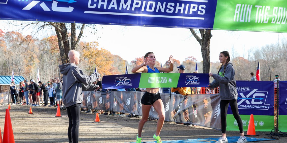 Ciara O’Shea and Rocky Hansen Capture First Place Titles in the 43rd Annual Champs Sports Cross Country Championships South Regional