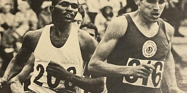 Coffee With Larry: Ian Stewart, Jeff Benjamin, Emily Sisson’s 1:06.52 AR, Hobbs Kessler impresses, Lauren Fleshman speaks on NPR