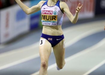 Laura Muir wins the 3,000 meters in Boston, or how to dominate fifteen laps…
