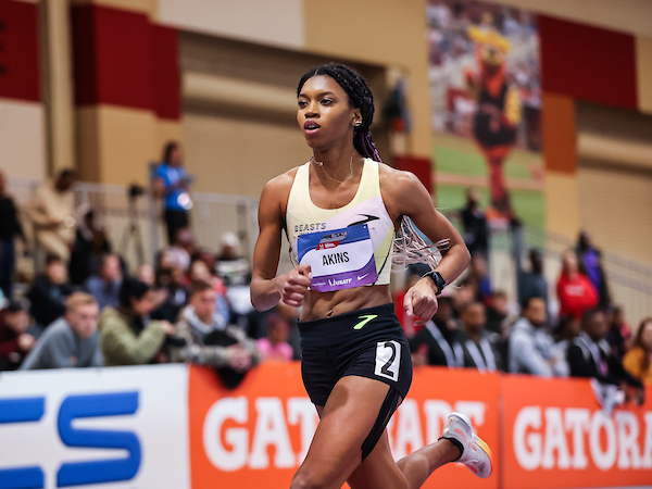 Pro Runner Nia Akins's Favorite Running Gear