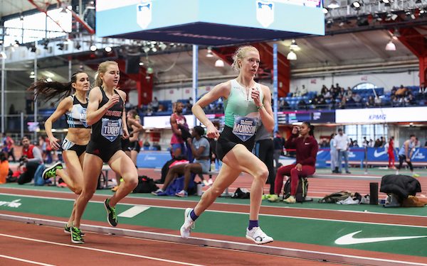 Alicia Monson dominates 3000m field, sets AR, PB, WL of 8:25.05 over 3,000m, leads first eight to PB!