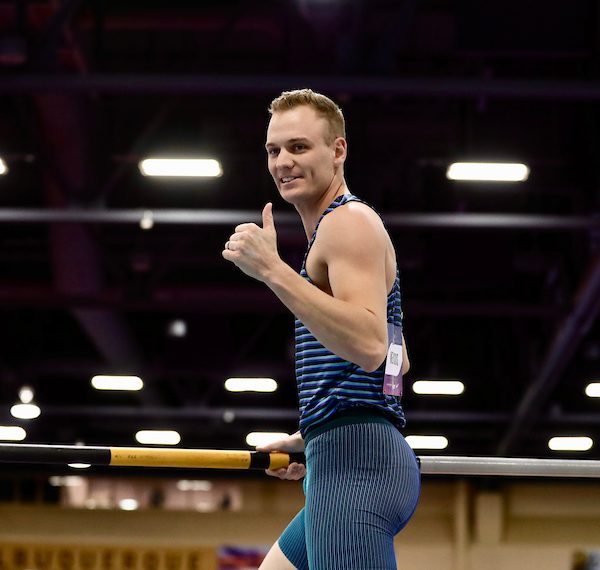 Aleia Hobbs sets AR at 60 meters, Sam Prakel doubles at 1,500m/3,000m, Joe Kovacs gets first indoor title, on Day 3 of the 2023 USATF Indoor Champs!