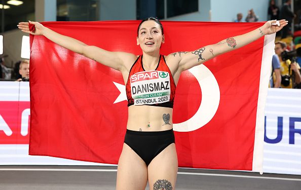 2023 European Athletics Indoor Champs: A medal for Turkey! Tugba Danismaz wins the Triple Jump!