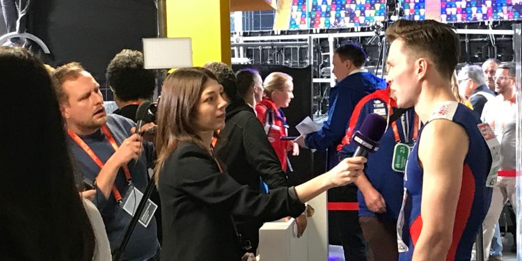 2023 European Athletics Indoor Champs, Watching but not watching!