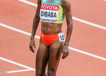 Will experienced marathon runners hand over to the younger generation in London?