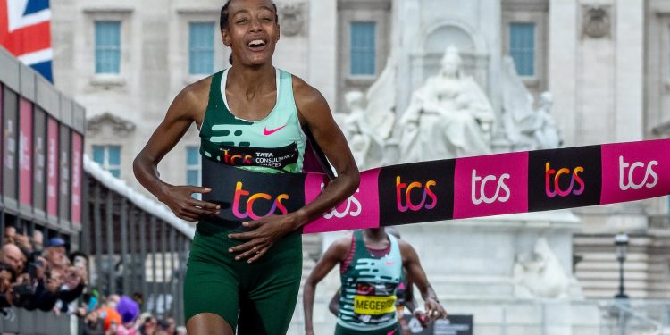HASSAN, KIPTUM IMPRESS AT RAINY TCS LONDON MARATHON