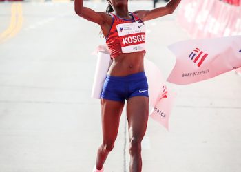 Will experienced marathon runners hand over to the younger generation in London?