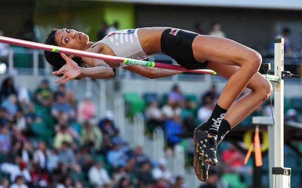 Furious Sprint Finals Highlight Day Two  Richardson and Charleston Are Victors