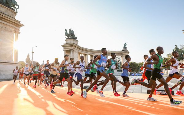 Kipyegon & Hassan battle again, Ealey throws for Gold (Budapest23 Day 8 Review)