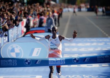 Eliud Kipchoge announces return to Tokyo Marathon.