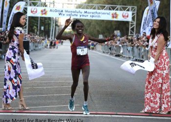 KENYANS LONYANGATA & LIMO WIN HONOLULU MARATHON IN SOAKING HUMIDITY