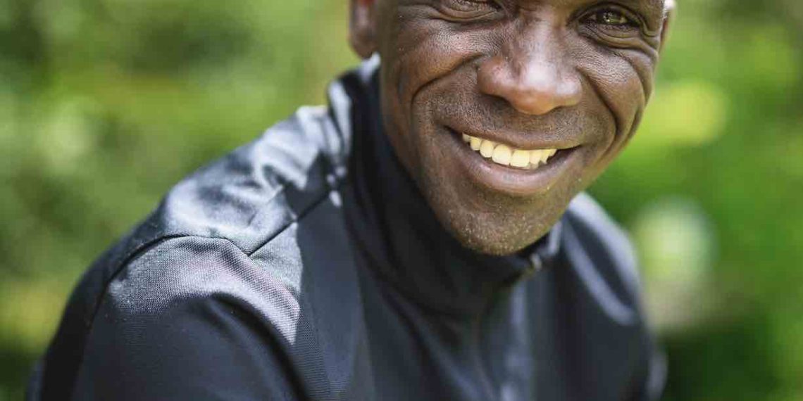 Eliud Kipchoge announces return to Tokyo Marathon.