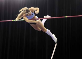 Molly Caudery takes World Lead in 4.85 meters!