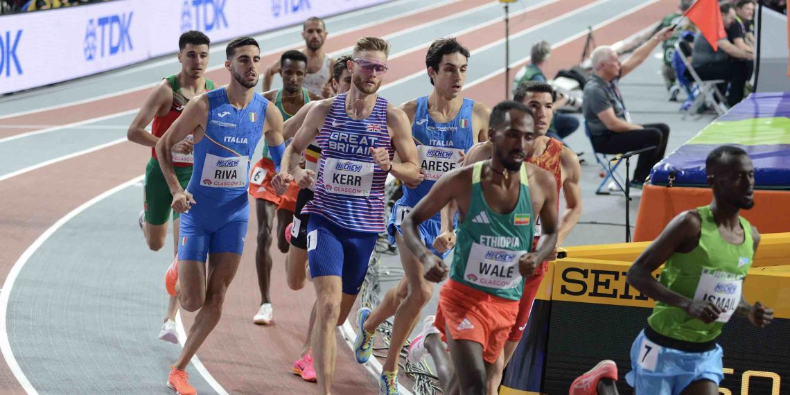 Josh Kerr entertains Glasgow with his exciting win over 3,000 meters!