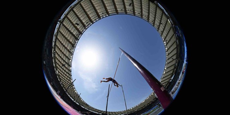 A tale of two pole-vaulters