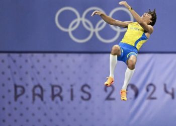 Coffee with Larry, August 5, 2024, Women’s 100m, Men’s 100m, Men’s 10,000m, Valerie Allman is queen of discus, Mondo Duplantis sets new PV WR and Keely Hodgkinson wins tough 800m!