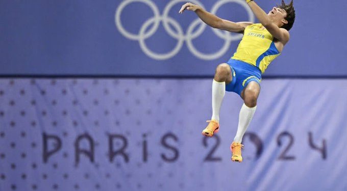 Coffee with Larry, August 5, 2024, Women’s 100m, Men’s 100m, Men’s 10,000m, Valerie Allman is queen of discus, Mondo Duplantis sets new PV WR and Keely Hodgkinson wins tough 800m!