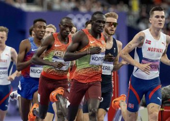 Kerr beats Ingebrigtsen but…