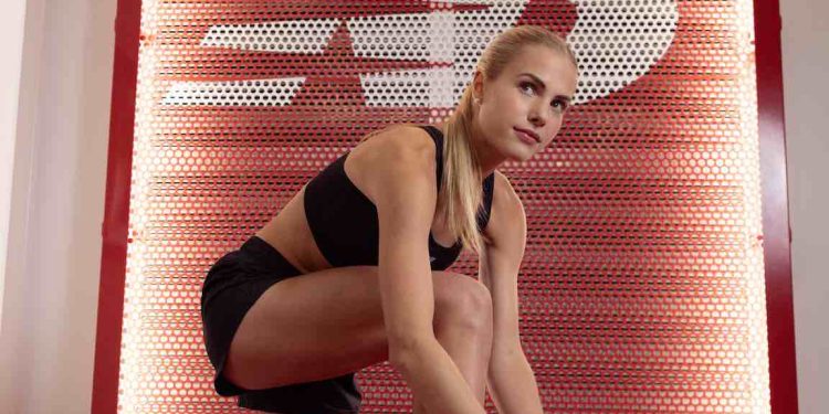 Coffee with Larry, October 17, 2024, Parker Valby signed by New Balance! More thoughts on Chicago Marathon, FootLocker presented by HOKA open for registration!