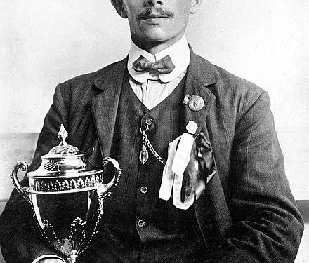 This Day in Track & Field/X-Country–November 25, William Way runs WR at 880 yards (1859), 1908 Olympic Marathon rematch in Madison Square Gardens (1908), Gil Dodds wins NCAA XC (1940), by Walt Murphy News and Results Services