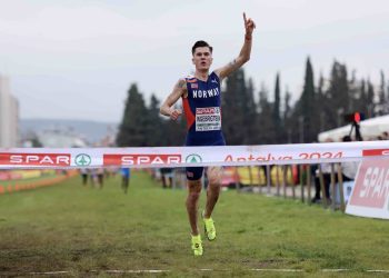 Jakob Ingebrigtsen Returns with a Statement Win at European Cross Country Championships