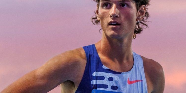 MYERS SETS WORLD U20 MILE RECORD AT DR. SANDER SCORCHER