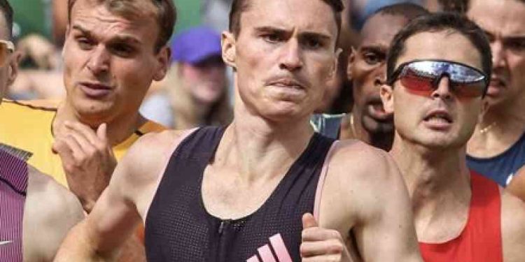 Josh Hoey runs 2:14:48 NR for 1000m at Quaker Invite!