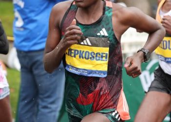 WEIGHT WATCHER TO WORLD RECORD HOLDER, by Pat Butcher