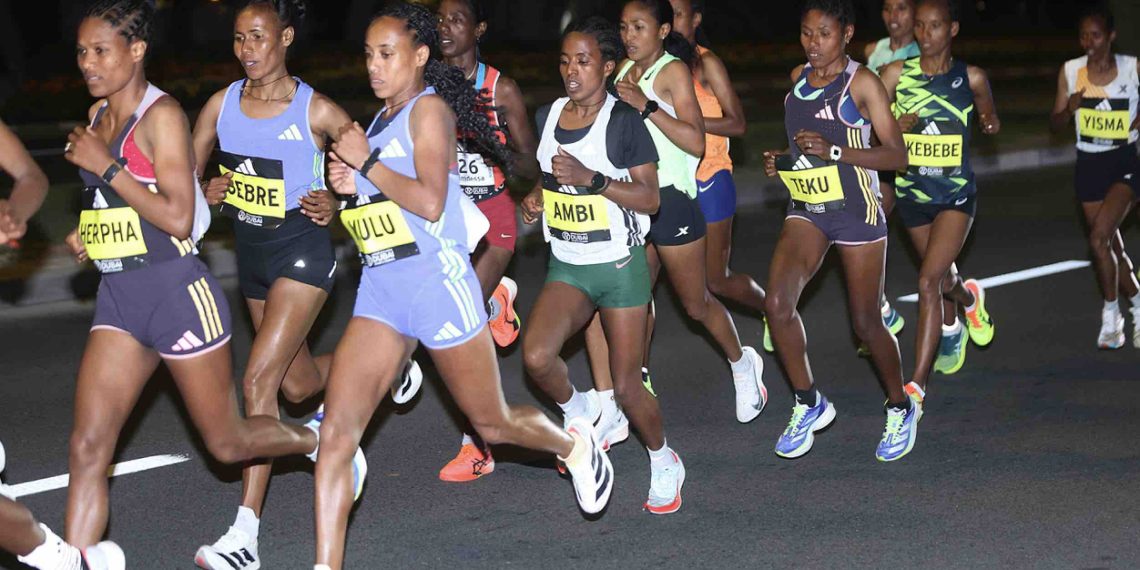 Hirpa and Gemechu Shine as Ethiopia Rules the 2025 Dubai Marathon