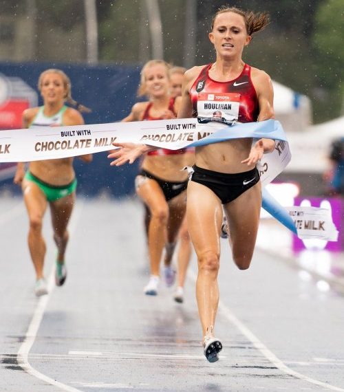 Shelby Houlihan runs 4:20.30 mile World Leader in Boston!