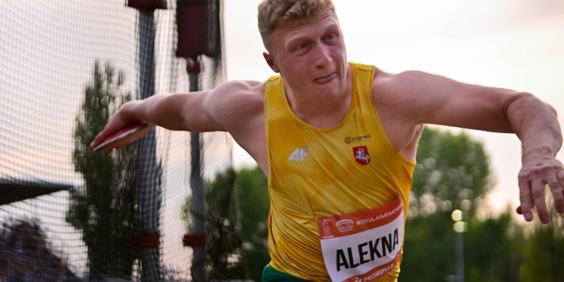Mykolas Alekna first man to throw Discus over 75 meters! (Video of Discus throws included)