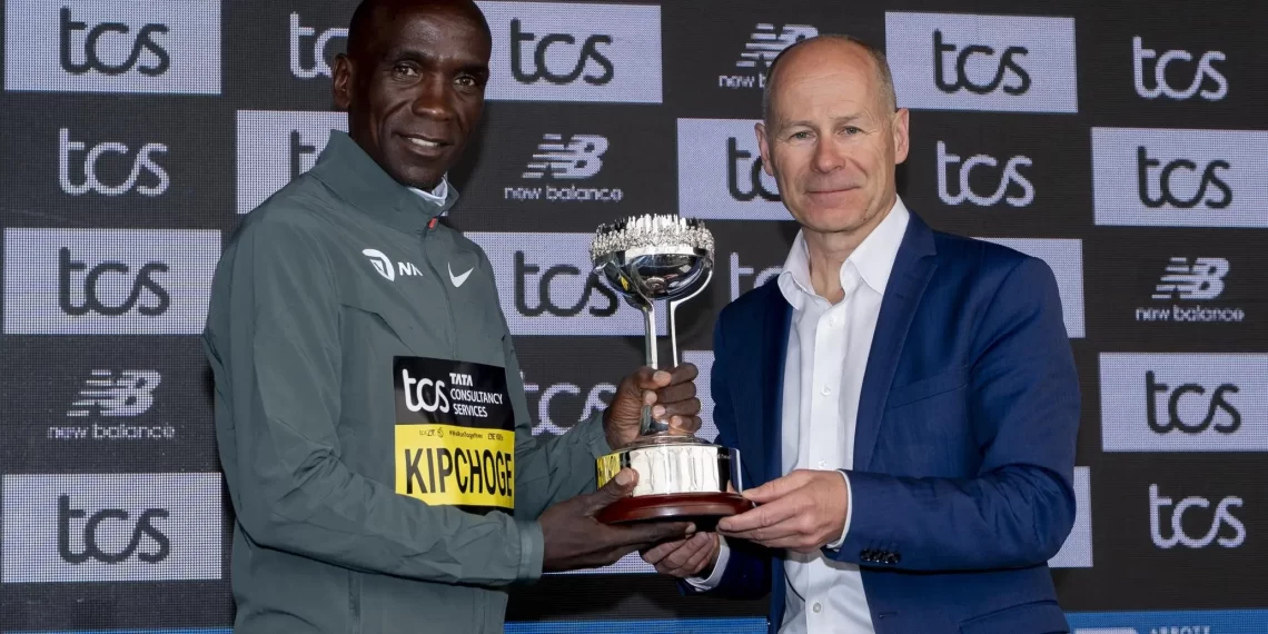 Eliud Kipchoge receives prestigious John Disley lifetime achievement award