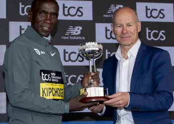 Eliud Kipchoge receives prestigious John Disley lifetime achievement award