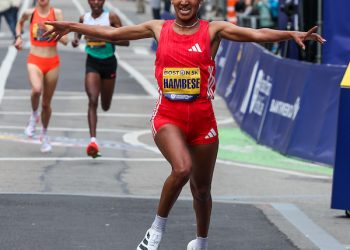 SEARE, HAMBESE WIN BOSTON 5-K IN SPRINT FINISHES
