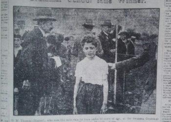 This Day in Track & Field, June 19, Paavo Nurmi sets 1,500m/5,000m WR in 50 minutes, Dylan Thomas wins Grammer School Mile (1928), by Walt Murphy )