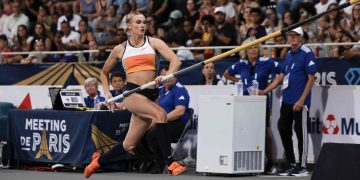 Katie Moon talks Stuart Weir through her Zurich win