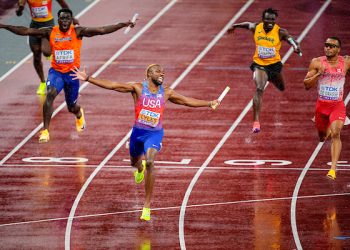 Relays Deliver Thrilling Finish to Championships in Tokyo